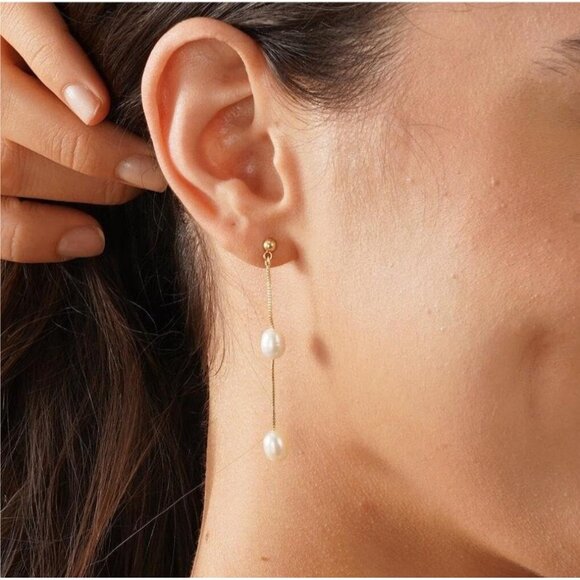 Women's 14k Gold Plated Cute Bow Design Dainty Gold Dangle Drop Earrings - Picture 4 of 8